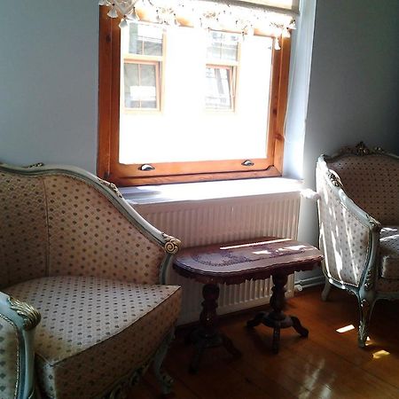 Aretias Antique House Aparthotel Istanbul Room photo